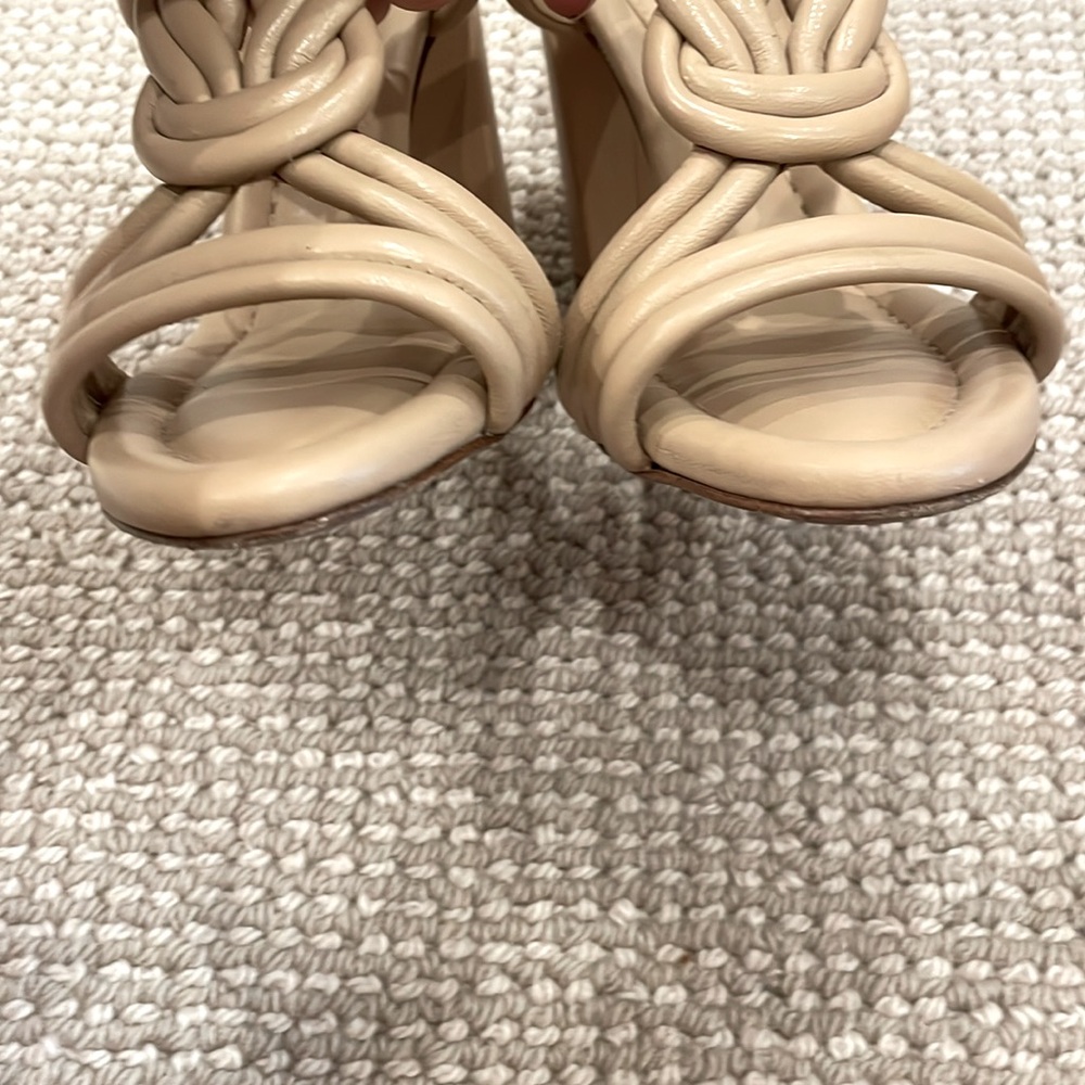 Alexandre Birman Vicky 90mm Leather Knot Slide Sandals size 36 or 6 tan. - Picture 6 of 8